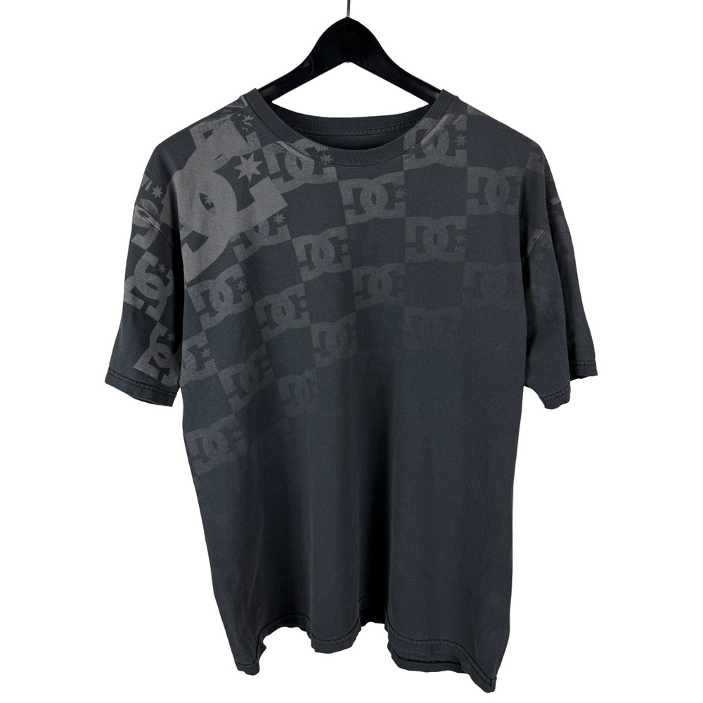 Vintage Y2K DC Shoes Skateboard Streetwear Faded Logo Black Shirt Size L